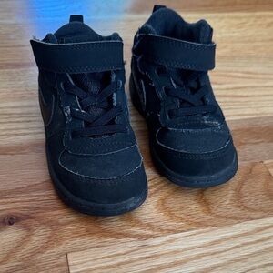 Nike Kids Black Sneakers